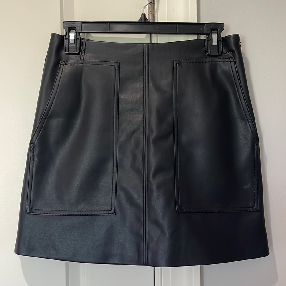 H&M Black faux leather skirt